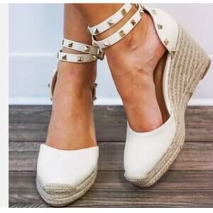 Maypol‎ Anthropologie NADIL Rock Stud Wedge Espadrille Sandal 37 US 6 WHITE